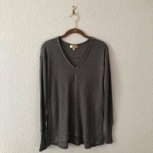 Princess Vera Wang Grey Waffle Knit Top